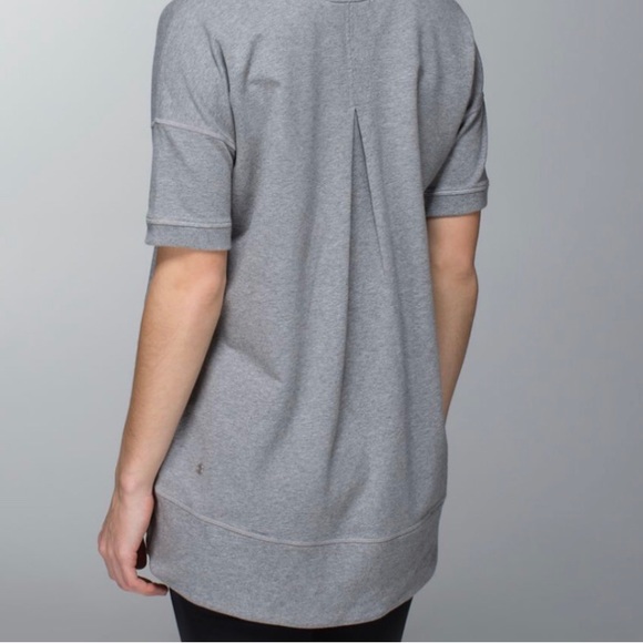 Lululemon Short Sleeve Mudra Sweatshirt Size 6 - Picture 6 of 6